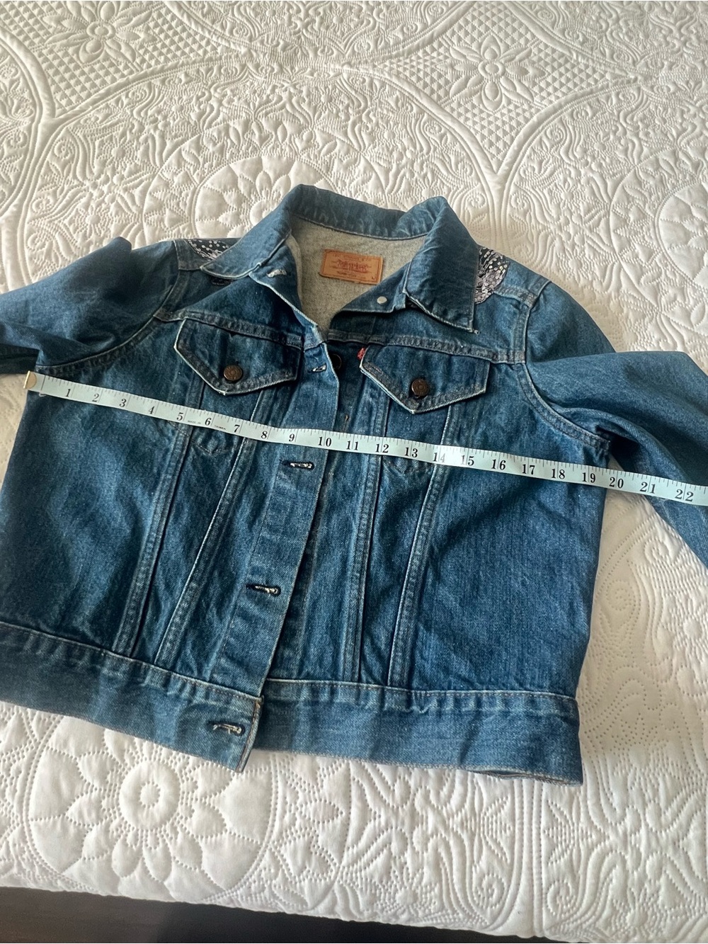 Levi's Blue Denim Jacket with Sequin Dragonfly Embellishments - Picture 6 of 7